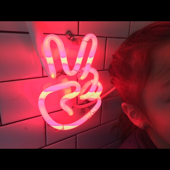 Meet your Posher, Anna - Picture 1 of 3